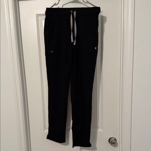 Figs Black Relaxed Scrub Pants